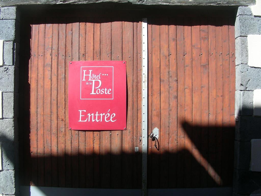 Logis Hotel Restaurant De La Poste Pontgibaud Buitenkant foto